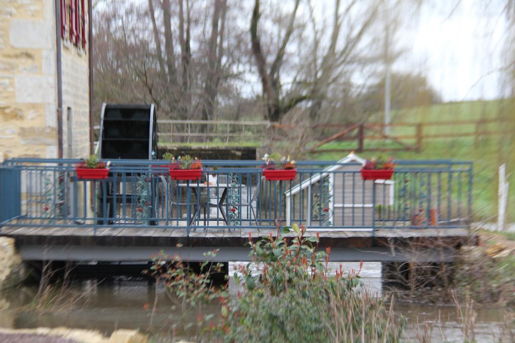 Moulin De Petoulle Hotel Charenton-du-Cher Luaran gambar